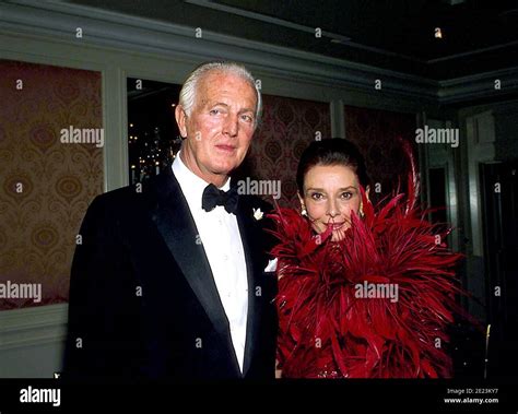 givenchy l'i|hubert de Givenchy wife.